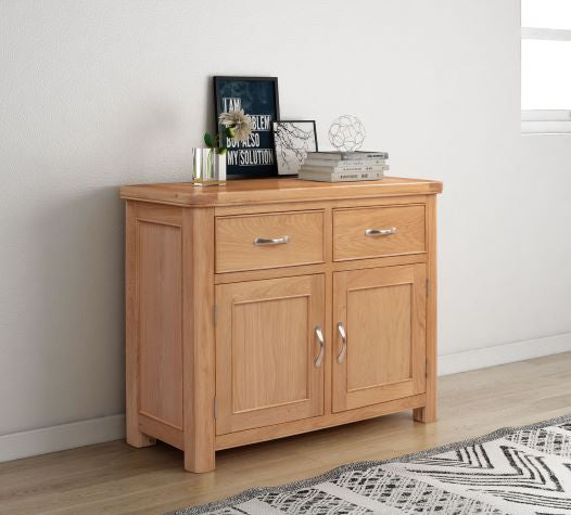 110-02 Chatsworth Oak 2 Door Sideboard