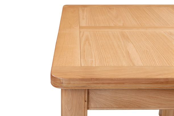 110-39 Chatsworth Oak 120/153cm Extending Dining Table
