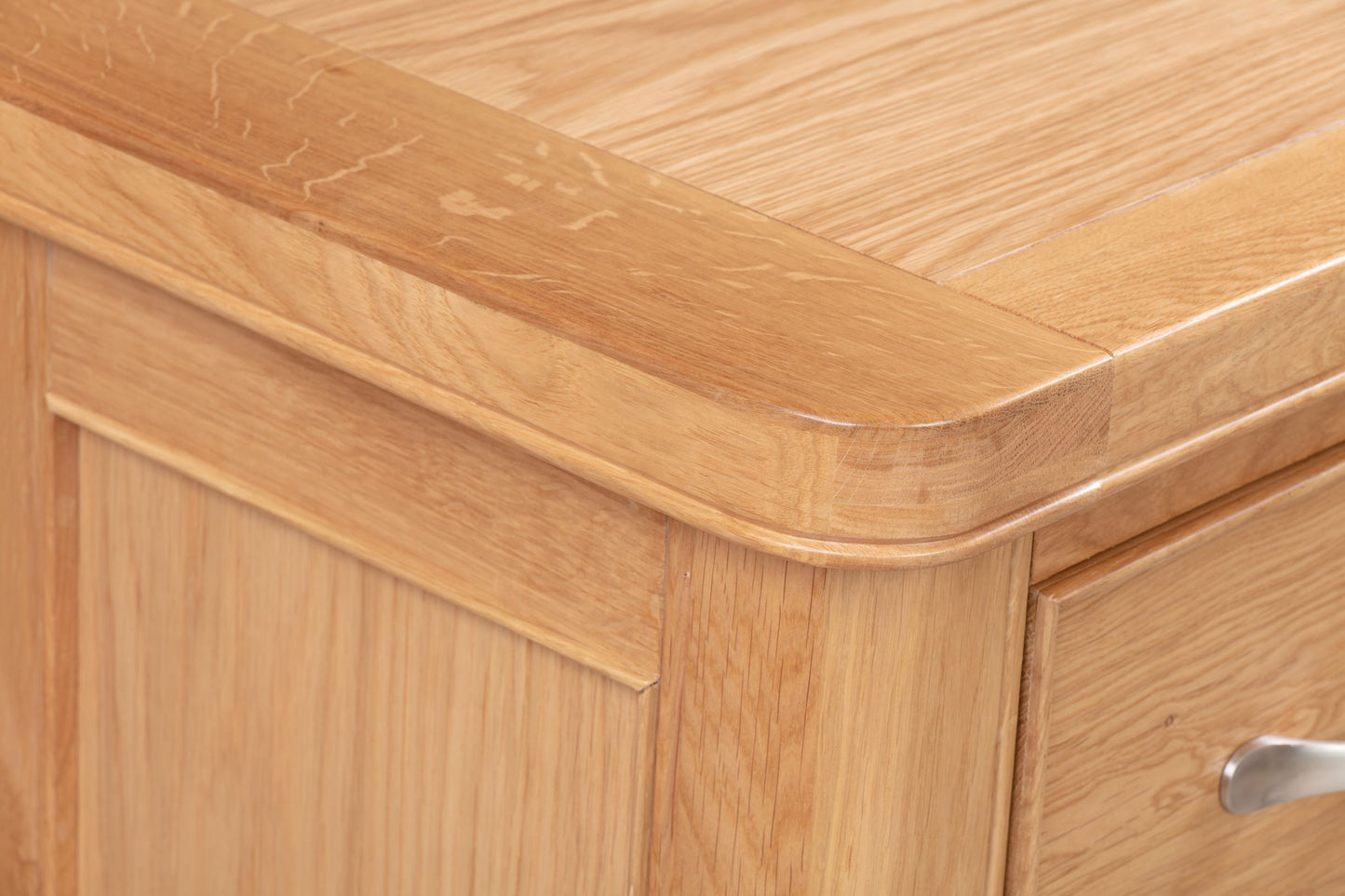 110-22 Chatsworth Oak Tall Chest with 5 Drawers