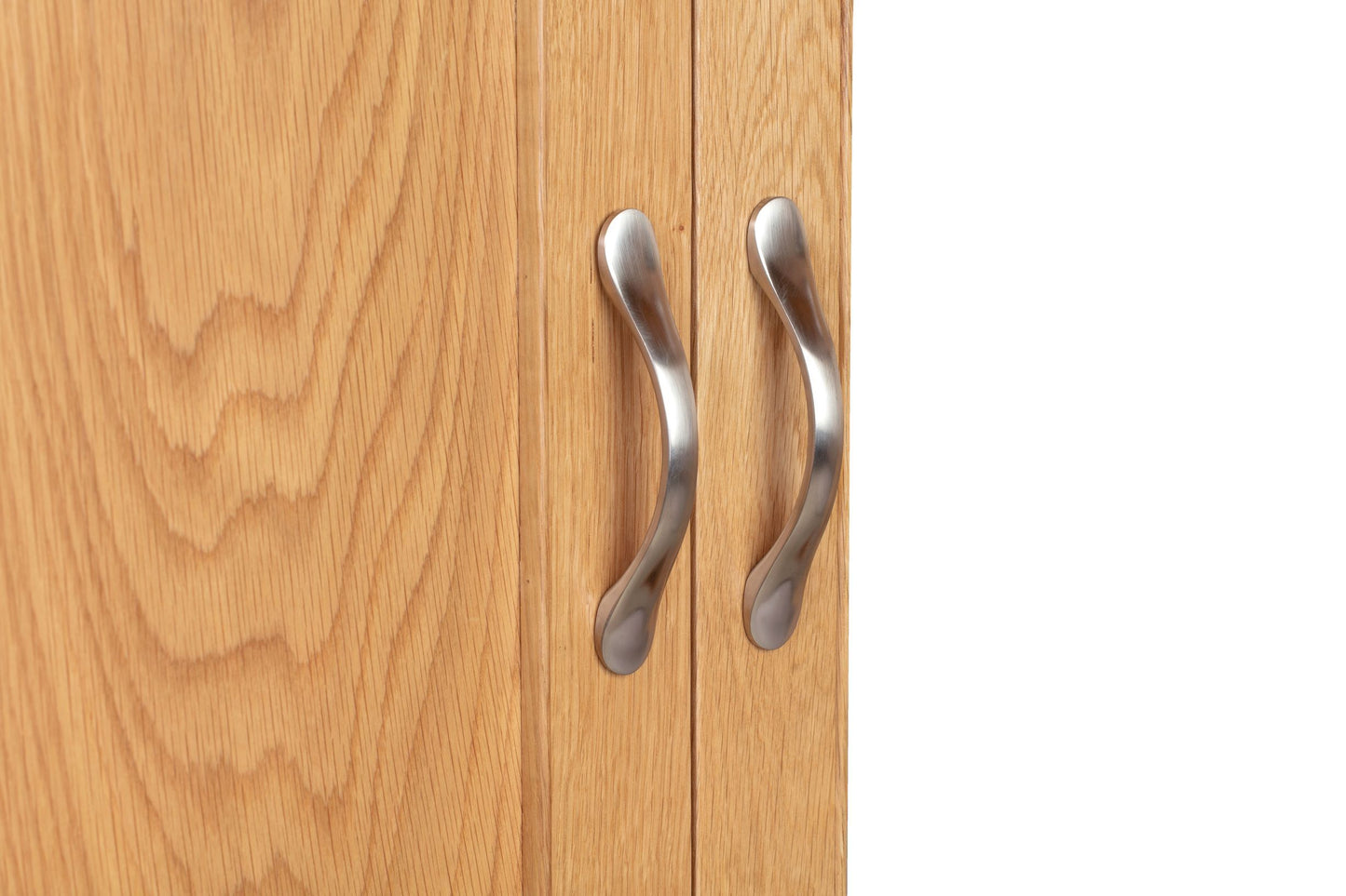 110-27 Chatsworth Oak Triple Wardrobe