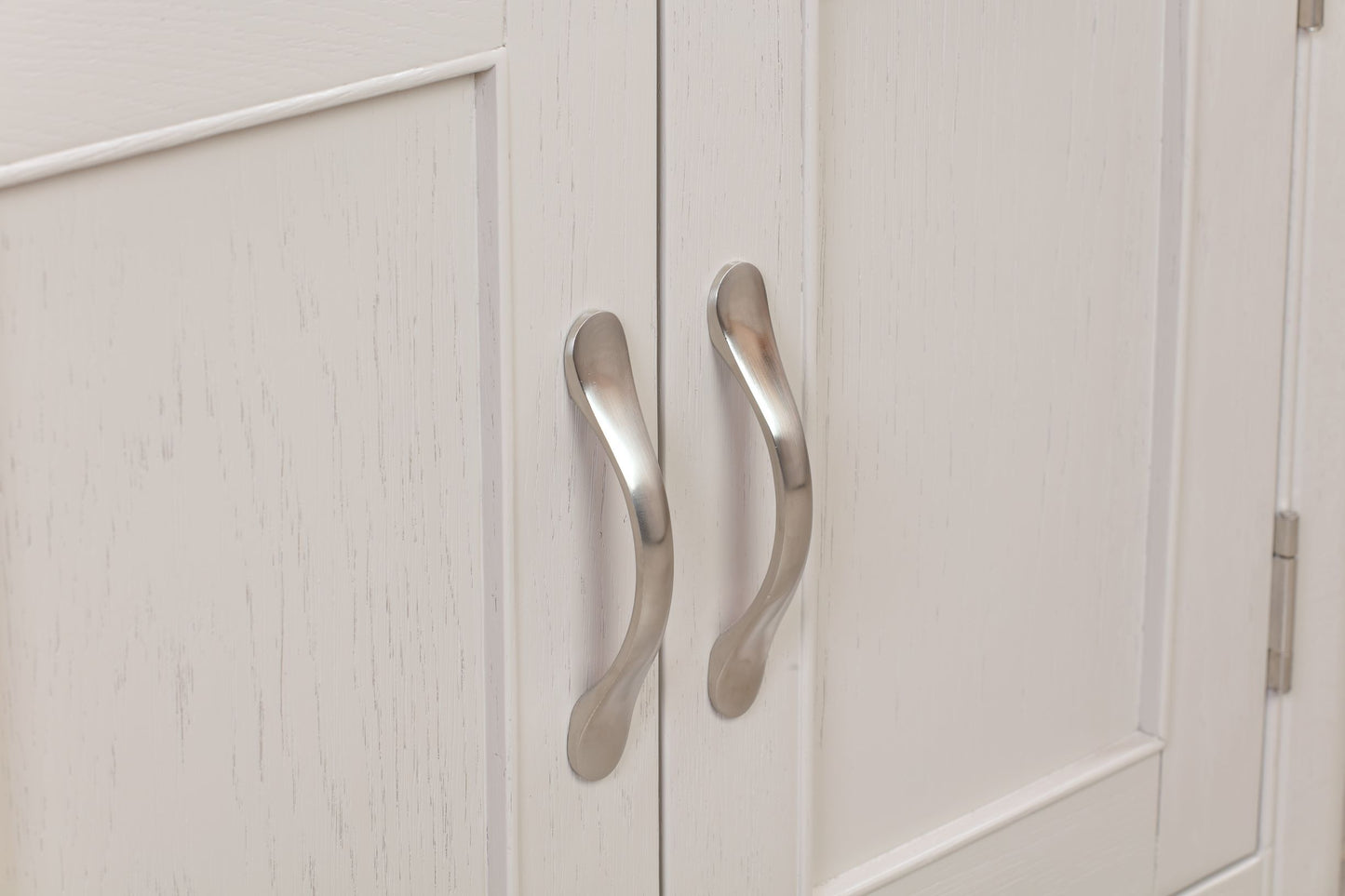 84-01 Chatsworth Painted Compact Sideboard