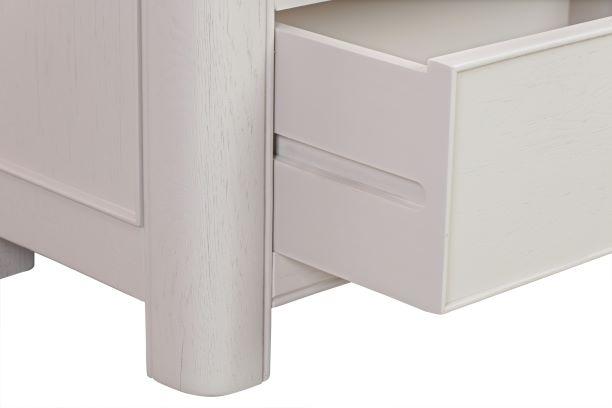 84-20 Chatsworth Painted 2 Over 3 Chest of Drawers