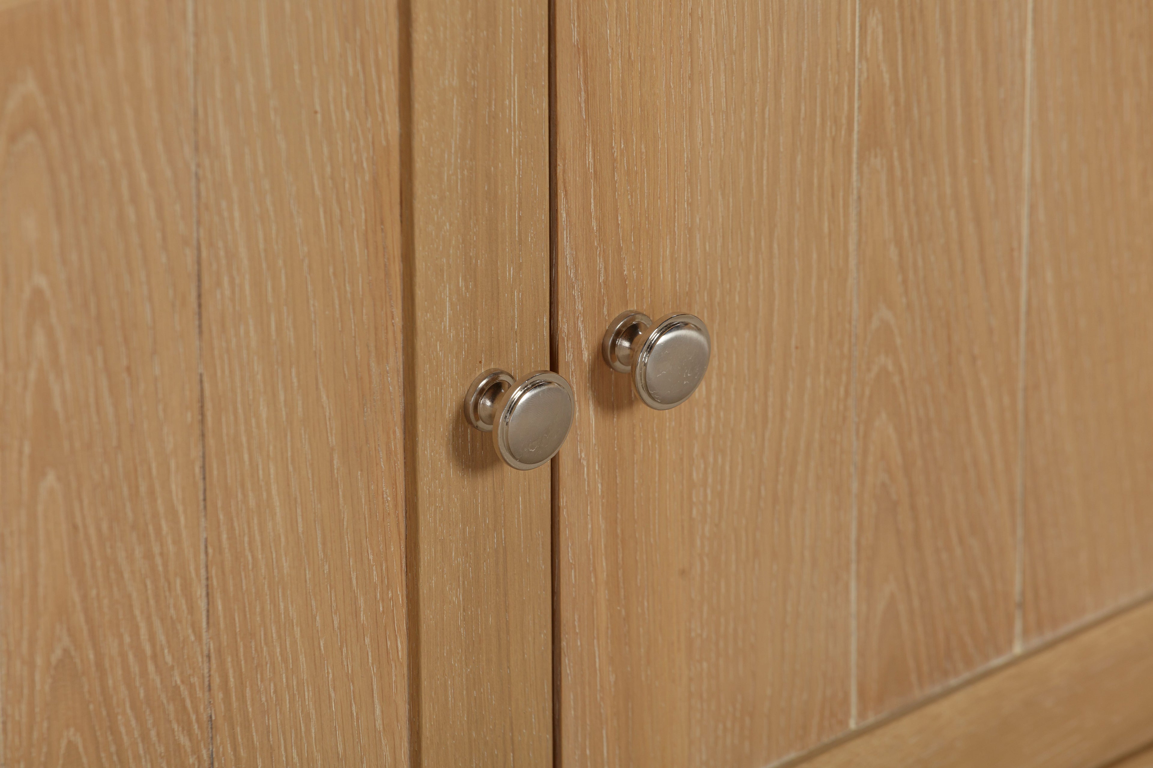 144-13 Foxington Oak Compact Sideboard