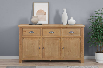 160-09 Kingsbury Oak 3 Door Sideboard