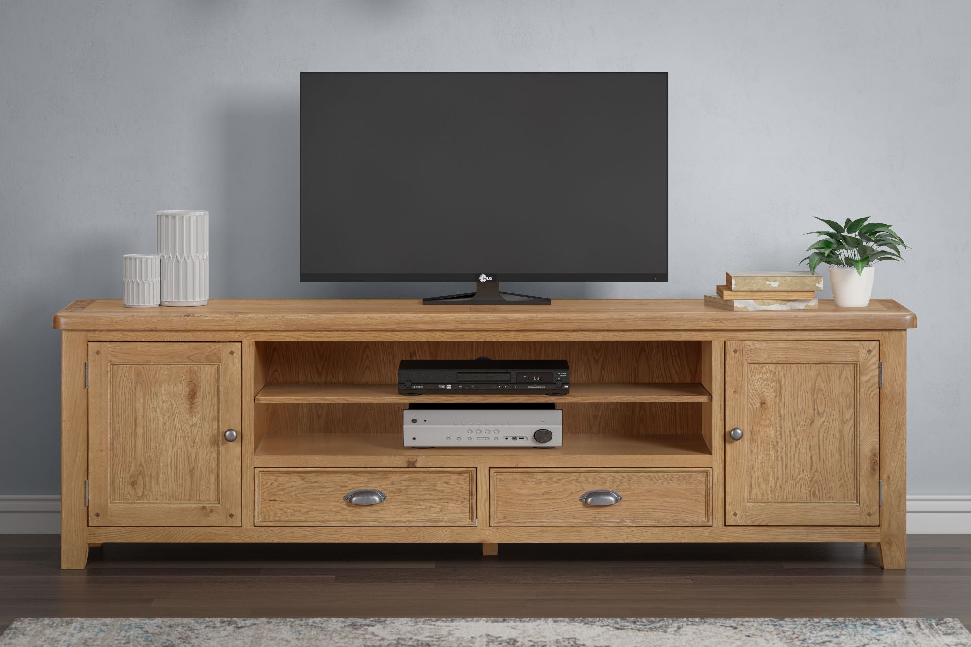 160-12 Kingsbury Oak Extra Large TV Unit (base only)