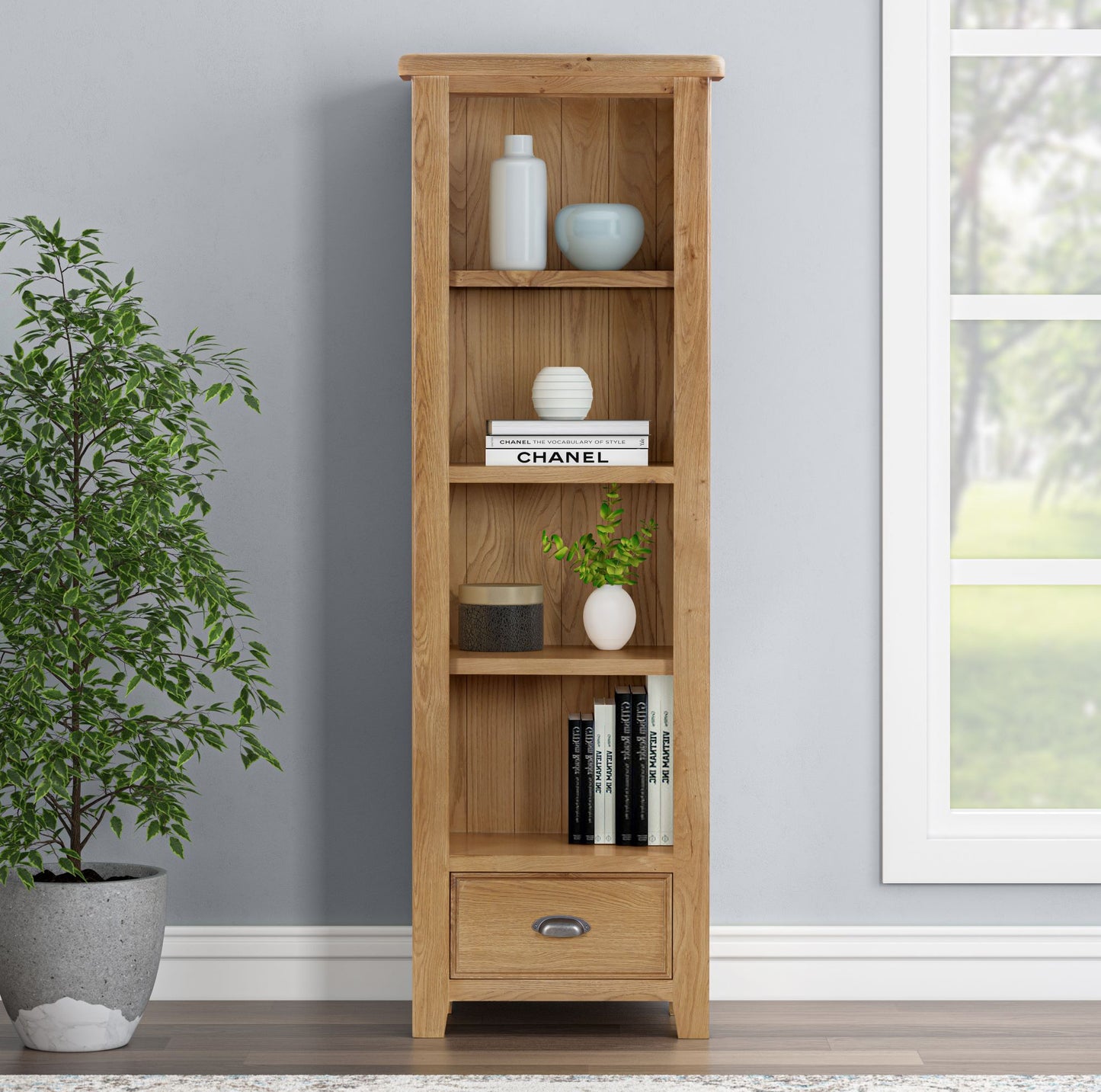 160-14 Kingsbury Oak Small Bookcase