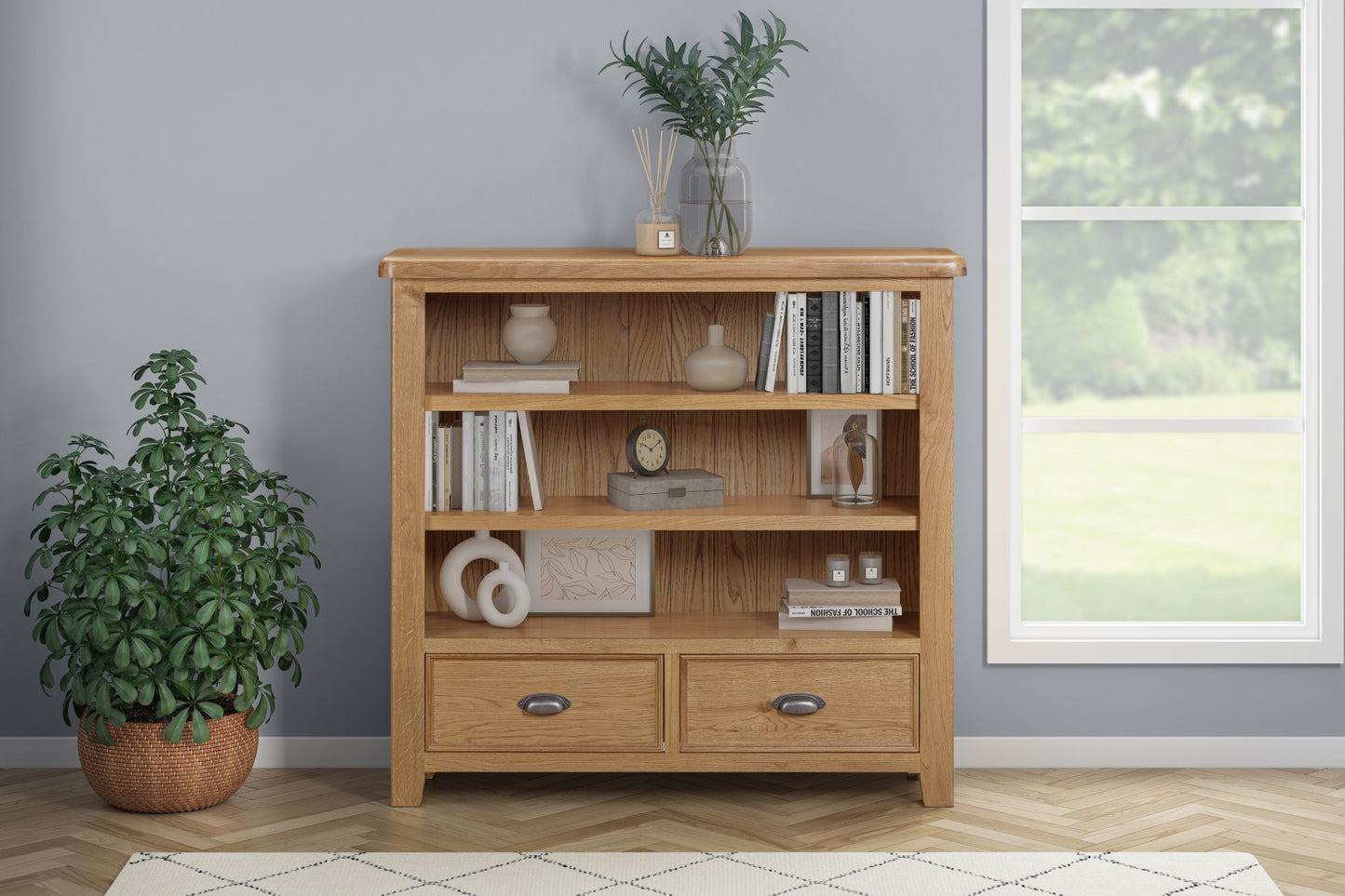 160-15 Kingsbury Oak Low Bookcase