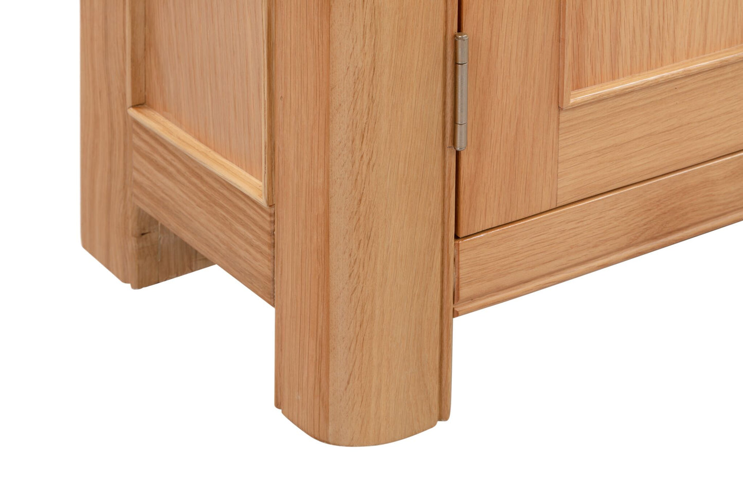 110-01 Chatsworth  Oak Compact Sideboard