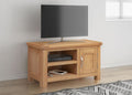 110-07 Chatsworth Oak Small TV Unit