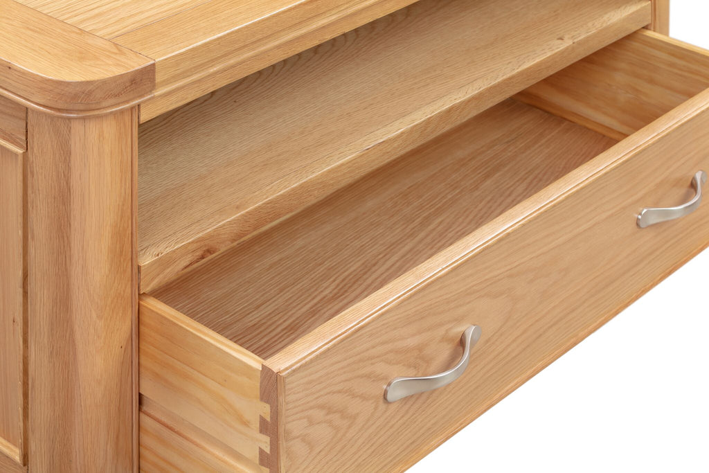 110-09 Chatsworth Oak Corner TV Unit