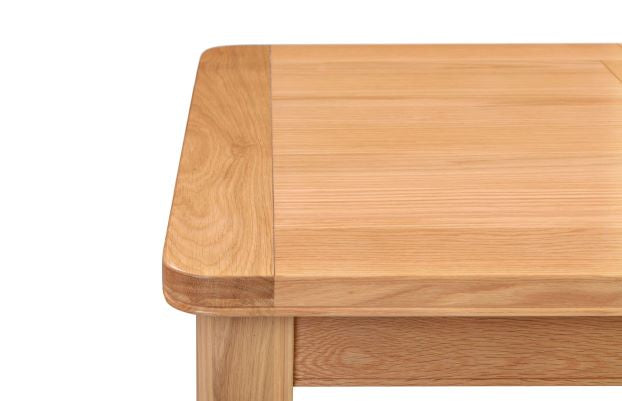 110-39 Chatsworth Oak 120/153cm Extending Dining Table