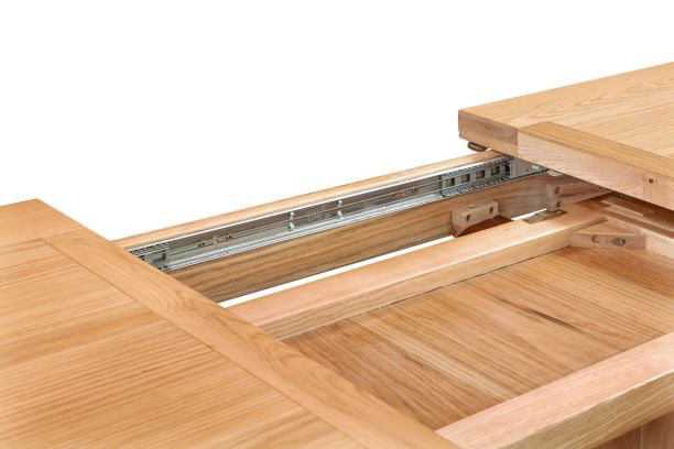 110-39 Chatsworth Oak 120/153cm Extending Dining Table