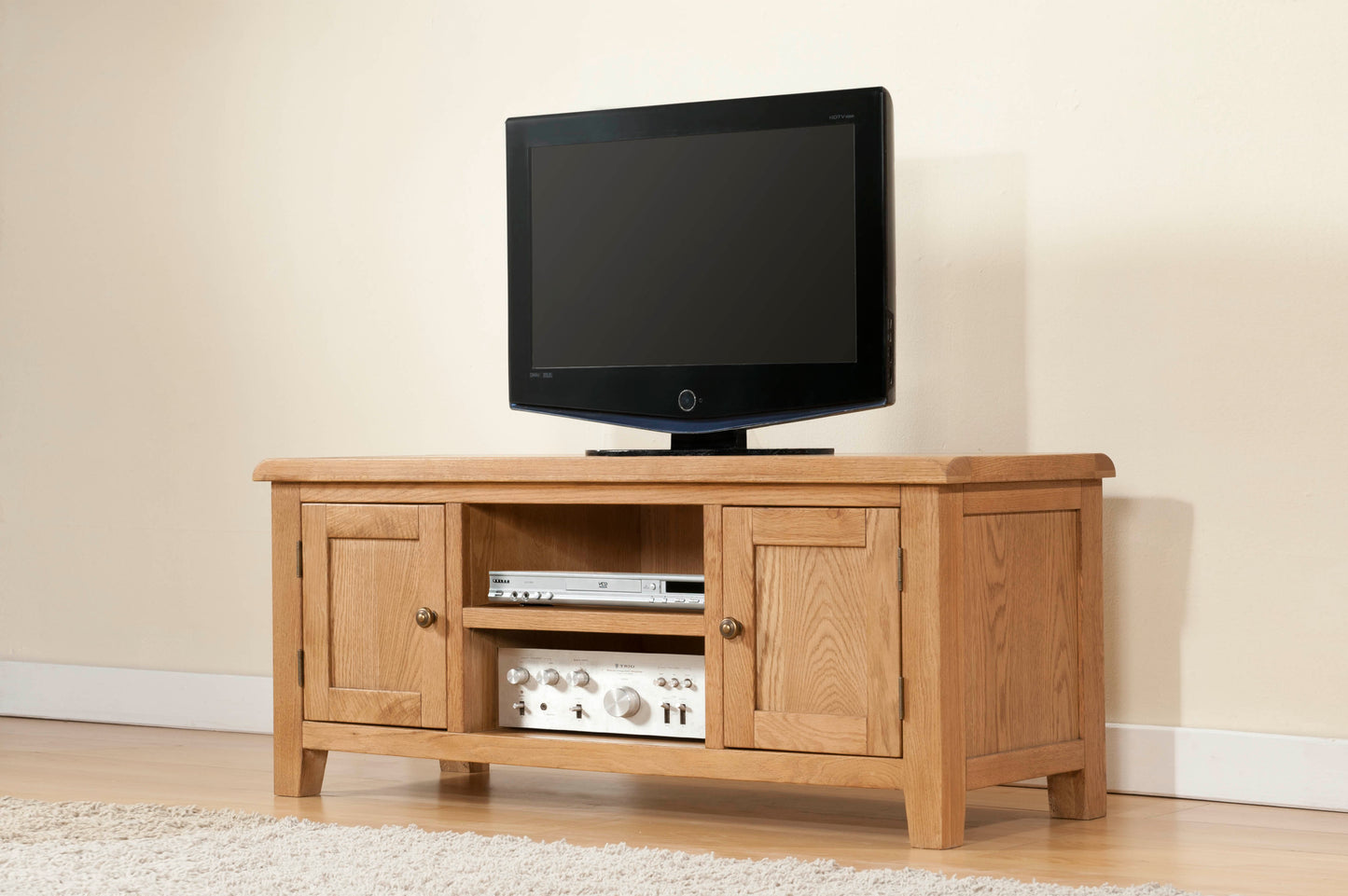 25-07 Shrewsbury Large TV Unit