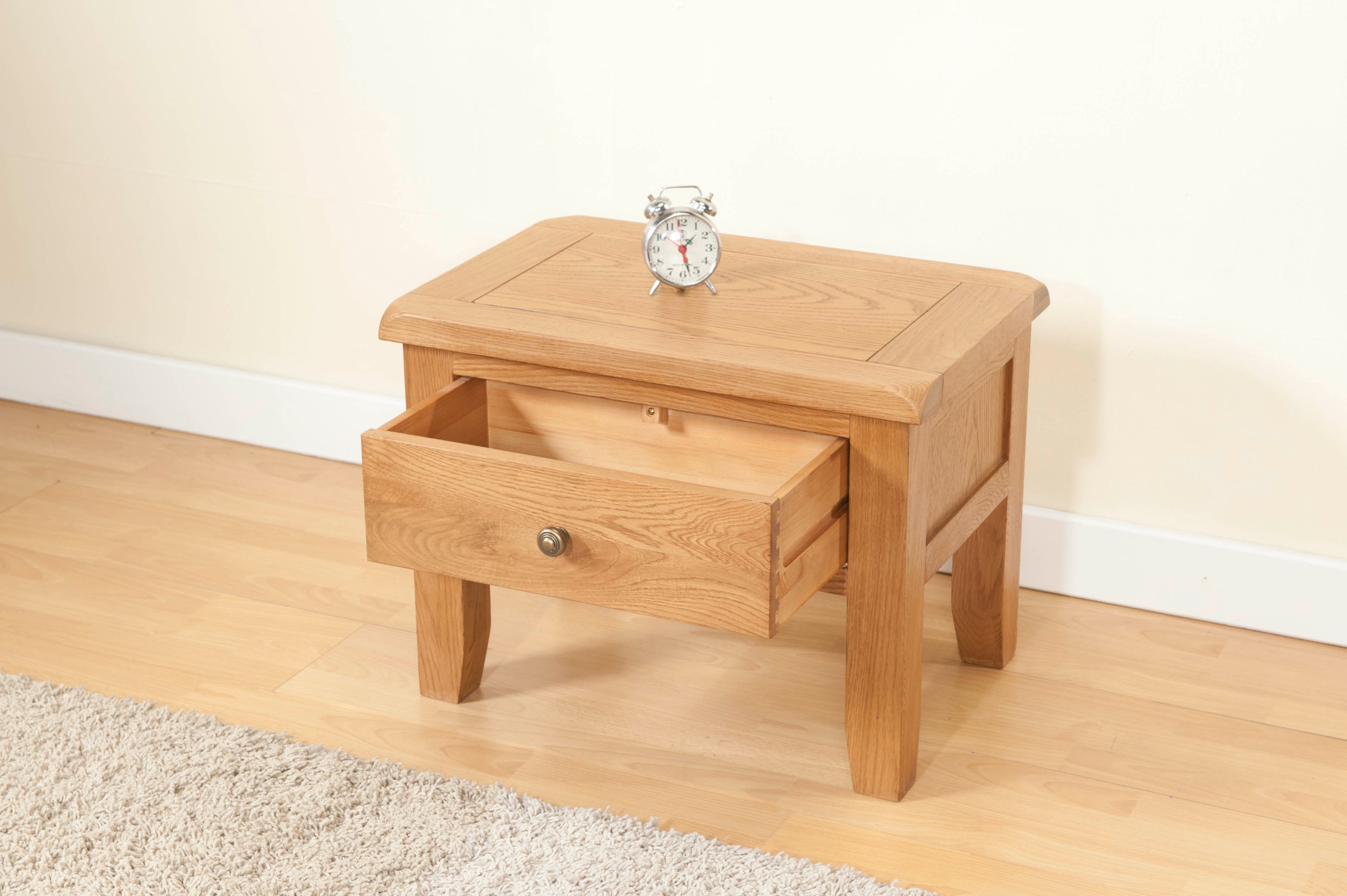 25-19 Shrewsbury Side Table