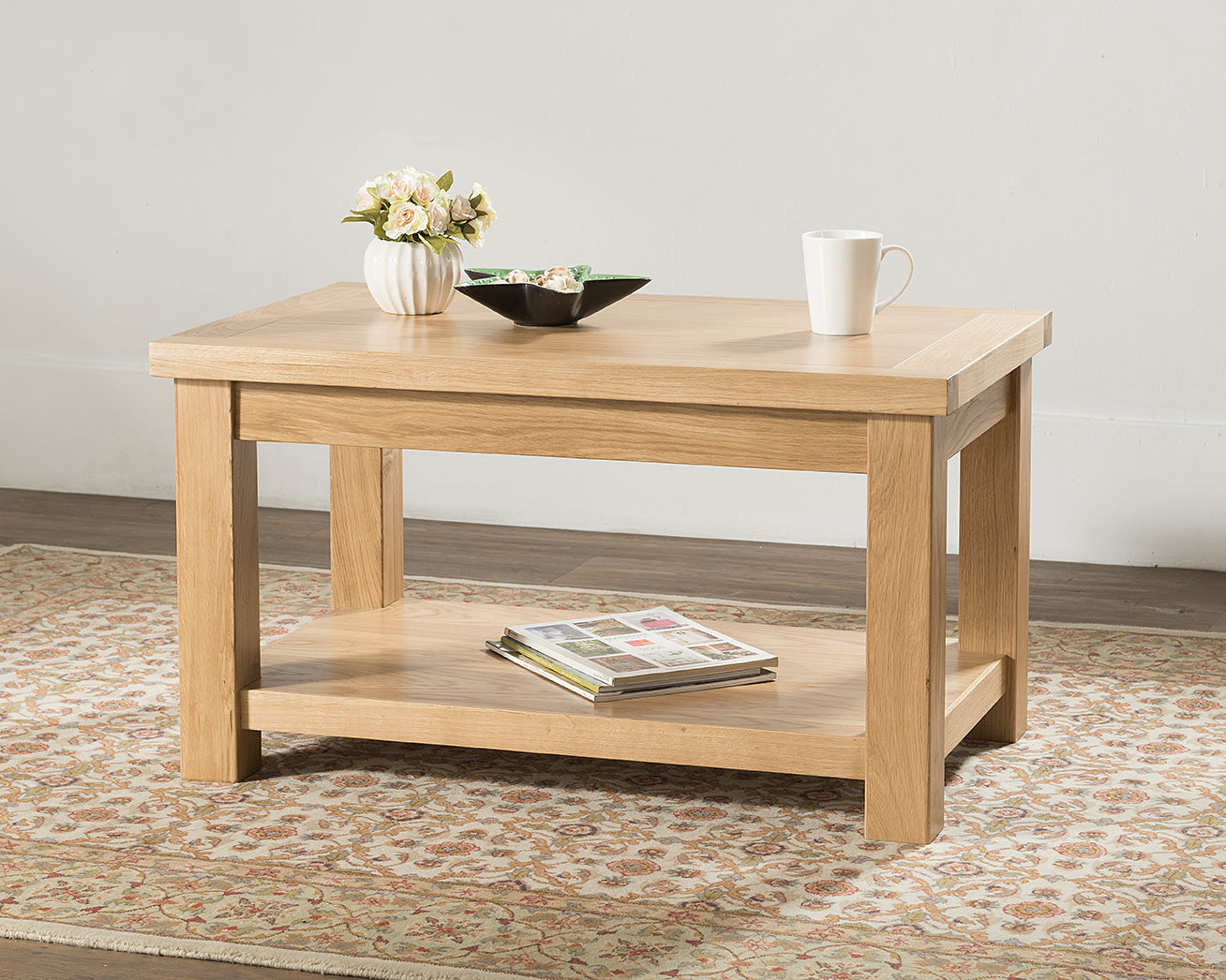 58-05 Valencia Standard Coffee Table